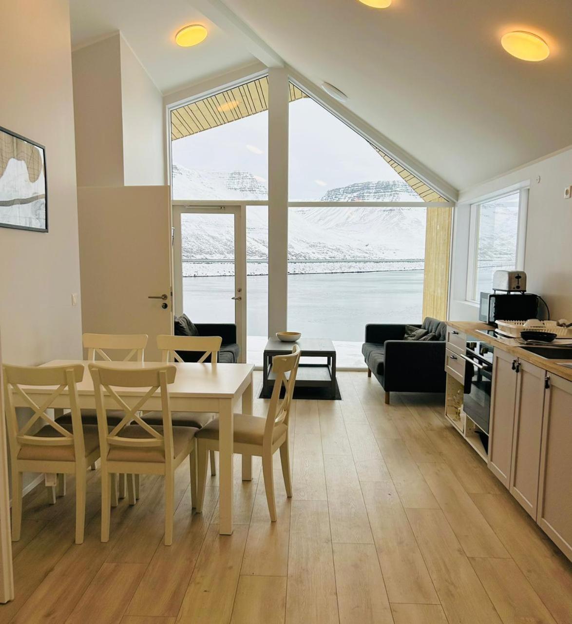 Fisk Club Cottages - Captain'S House Sudureyri Экстерьер фото